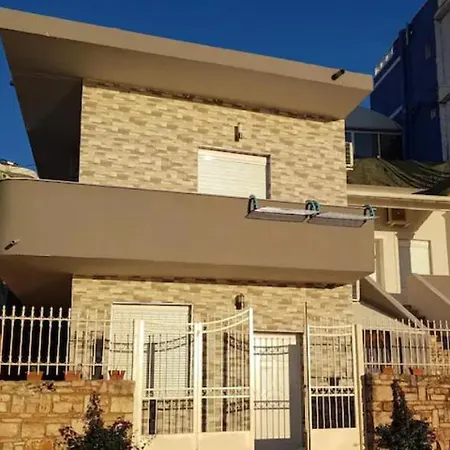Vasili Sunstay Apartment