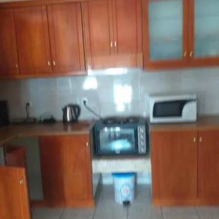 Vasili Sunstay * Sarandë