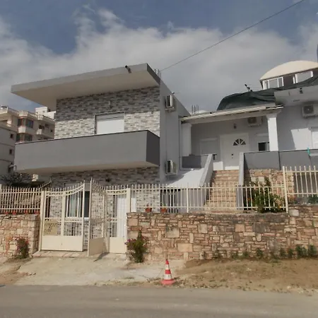 Vasili Sunstay Sarandë