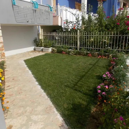 Vasili Sunstay Saranda