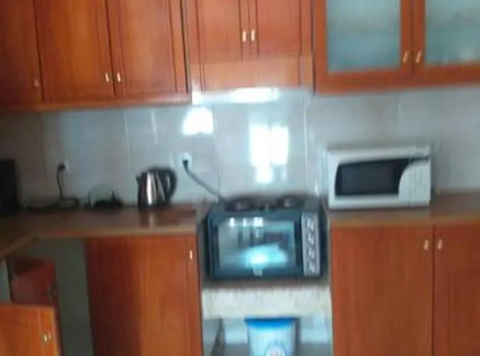 Vasili Sunstay * Sarandë